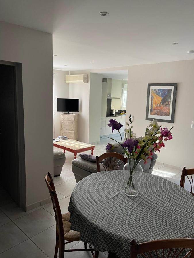 Petite Maison Pres Du Centre LʼIsle-sur-la-Sorgue Exteriér fotografie